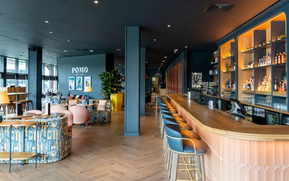 Bar Photo