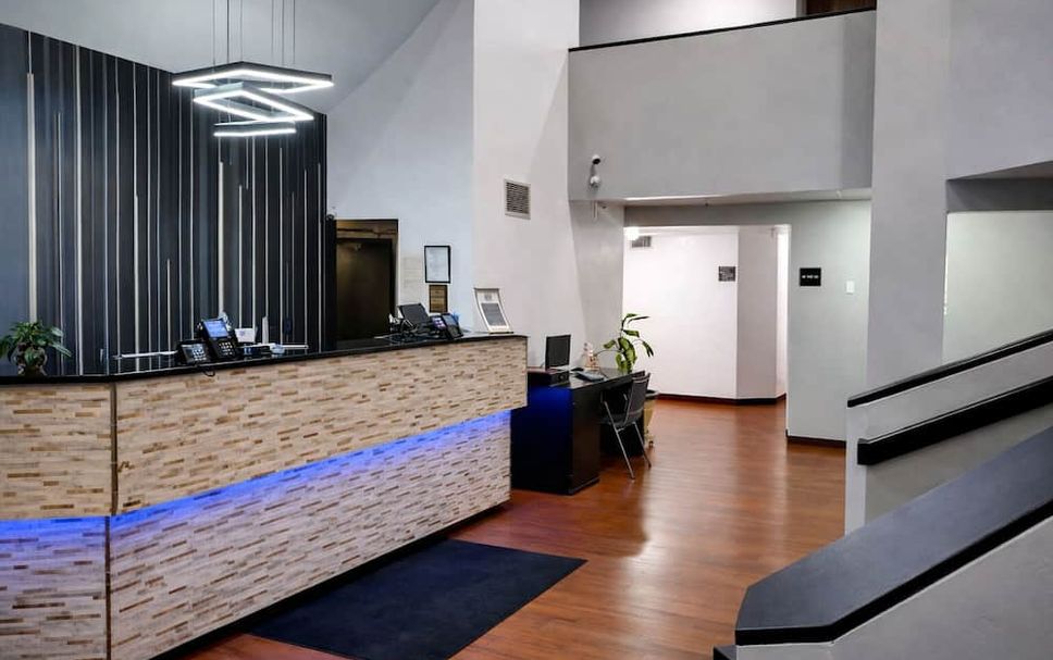 Front desk Photo