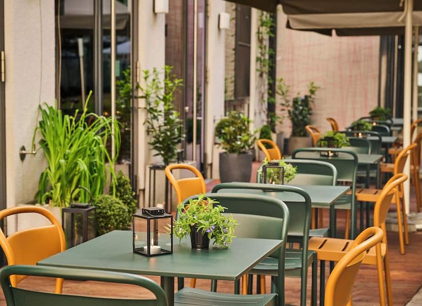 Restaurant Photo
