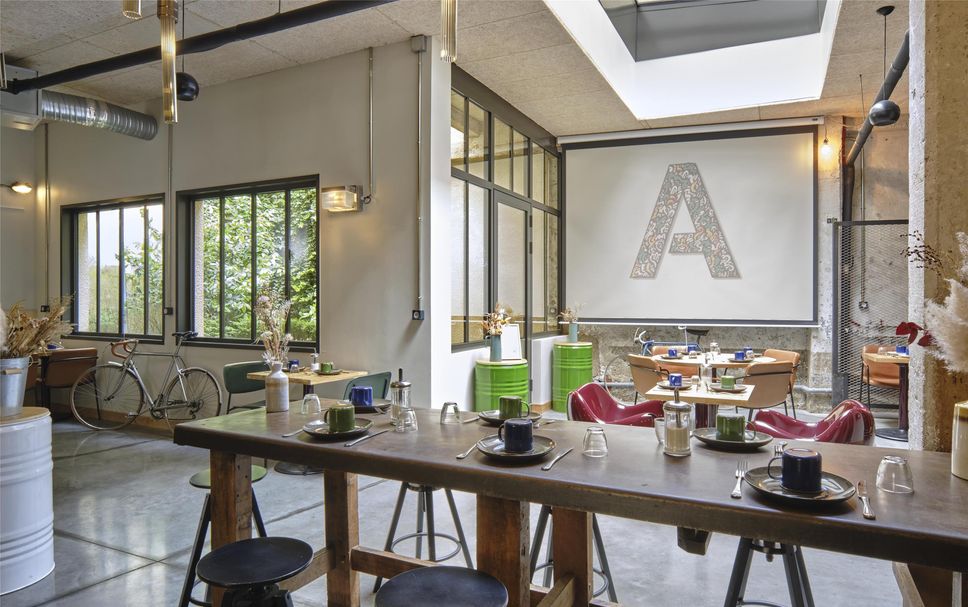 Dining room Photo