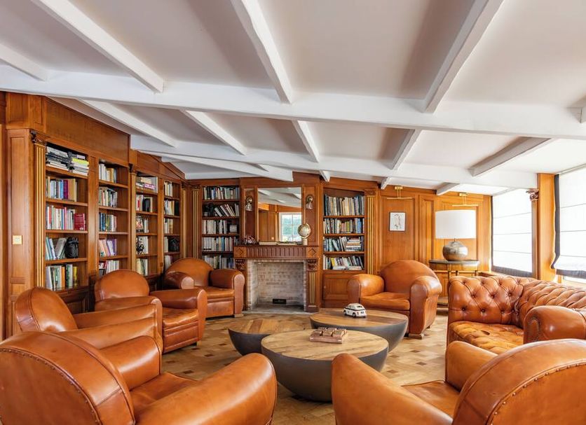 Lounge Photo