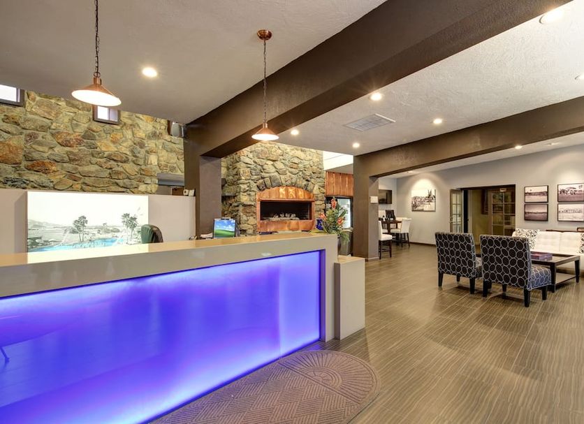 Front desk Photo