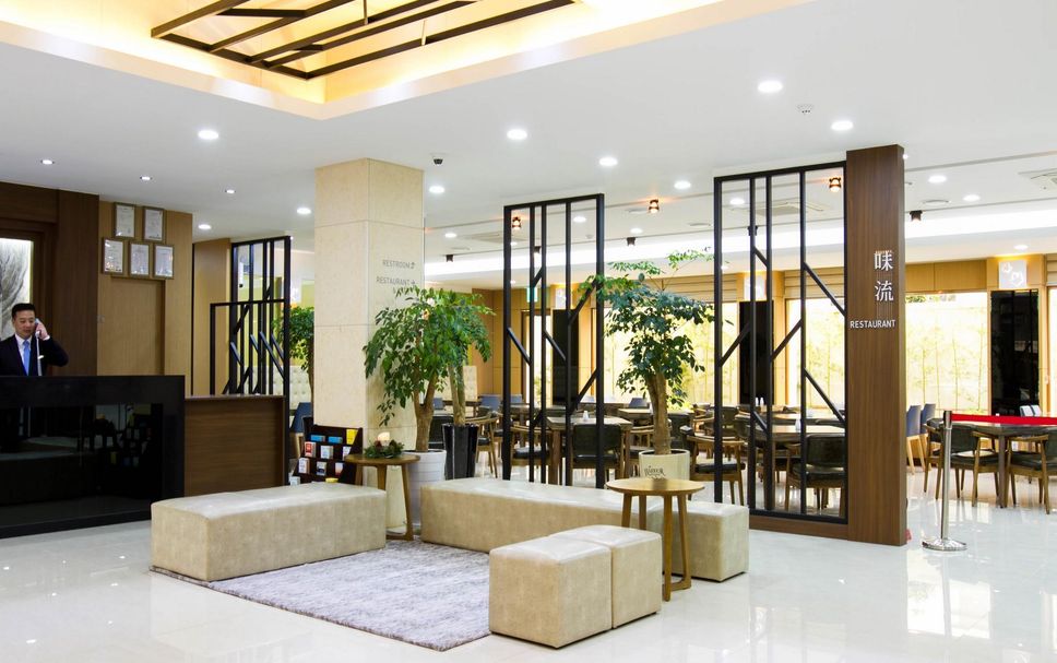 Lobby Photo