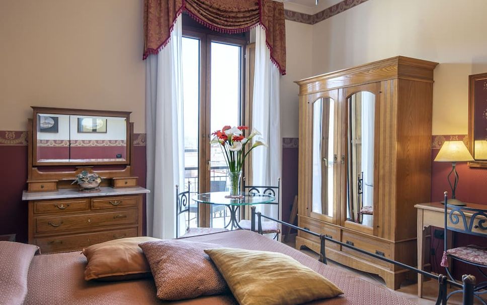 Bedroom Photo