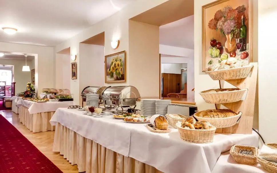 Buffet Photo