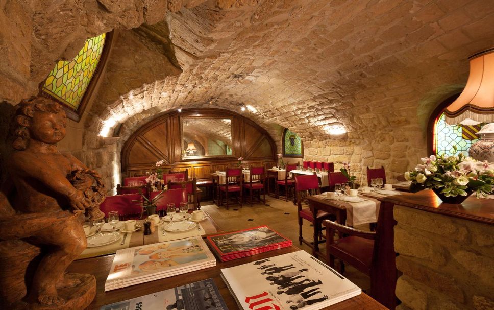 Restaurant Photo