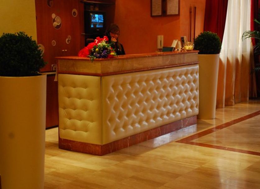 Front desk Photo