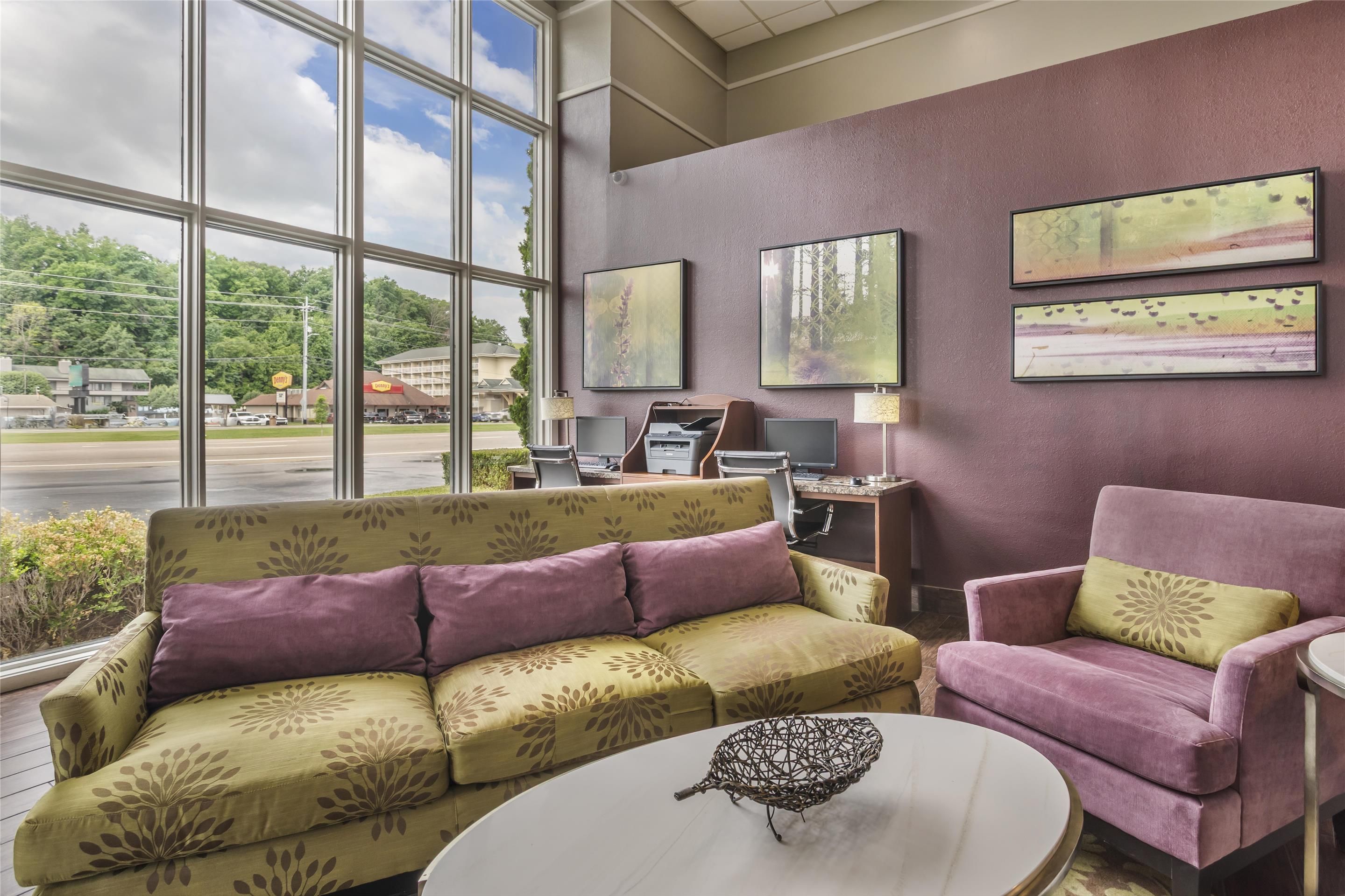 Lounge Photo