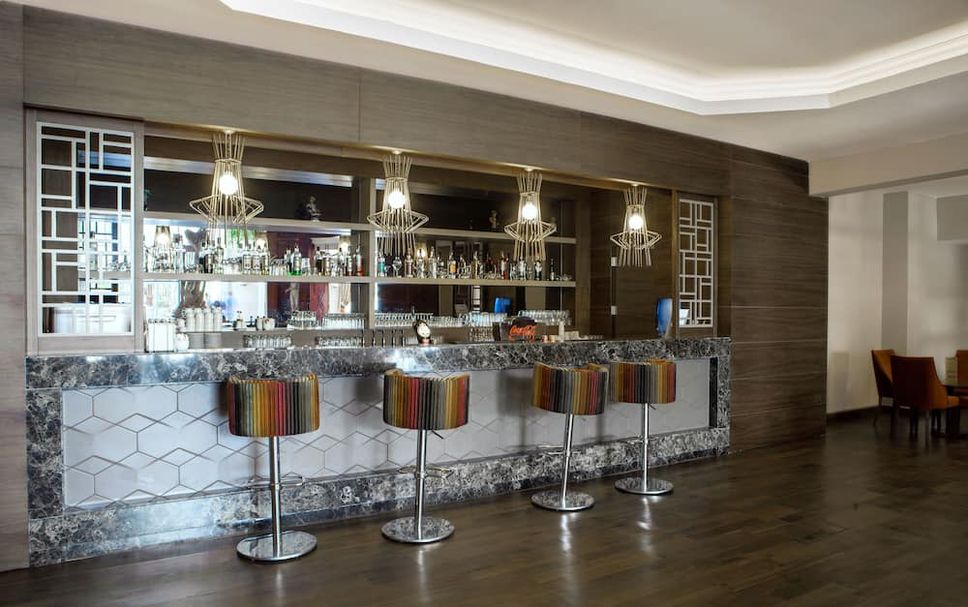 Bar Photo