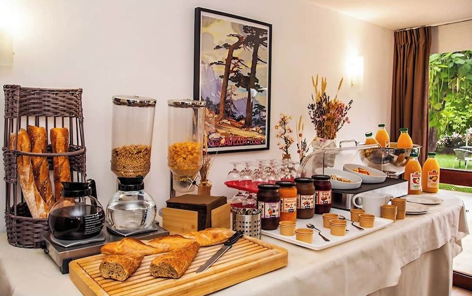 Buffet Photo