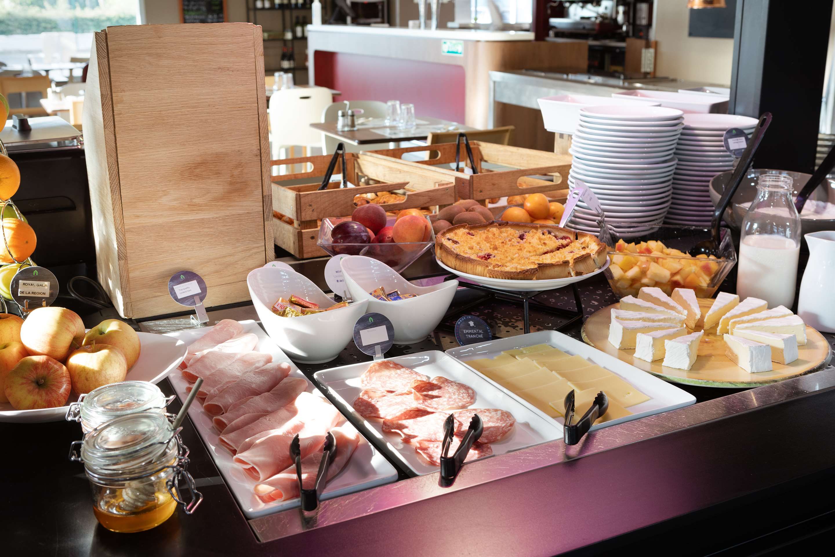Buffet Photo