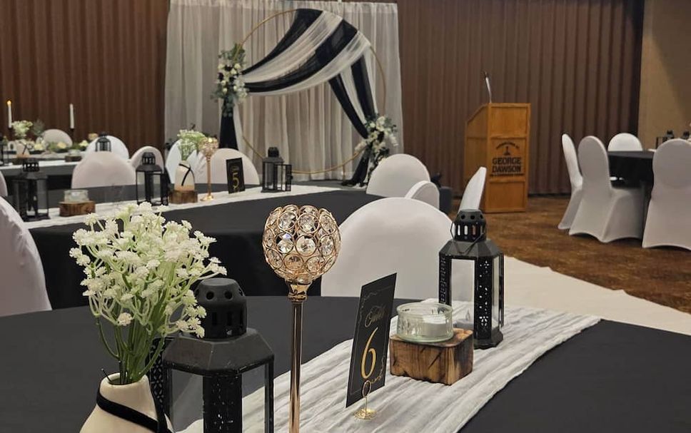 Banquet hall Photo