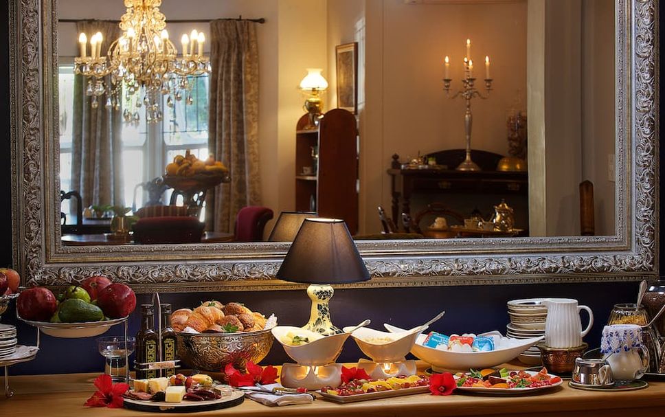 Buffet Photo
