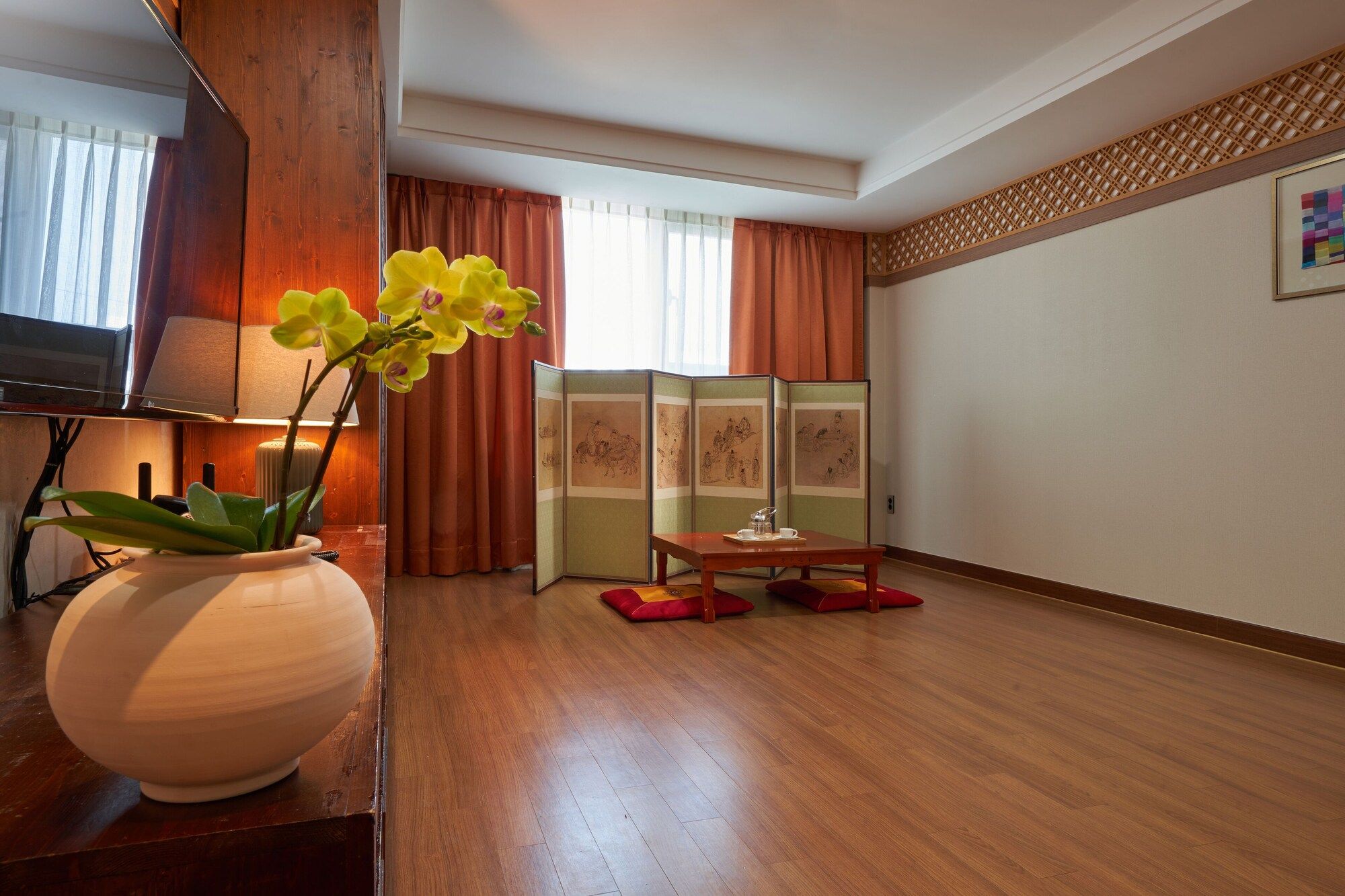 Room amenity