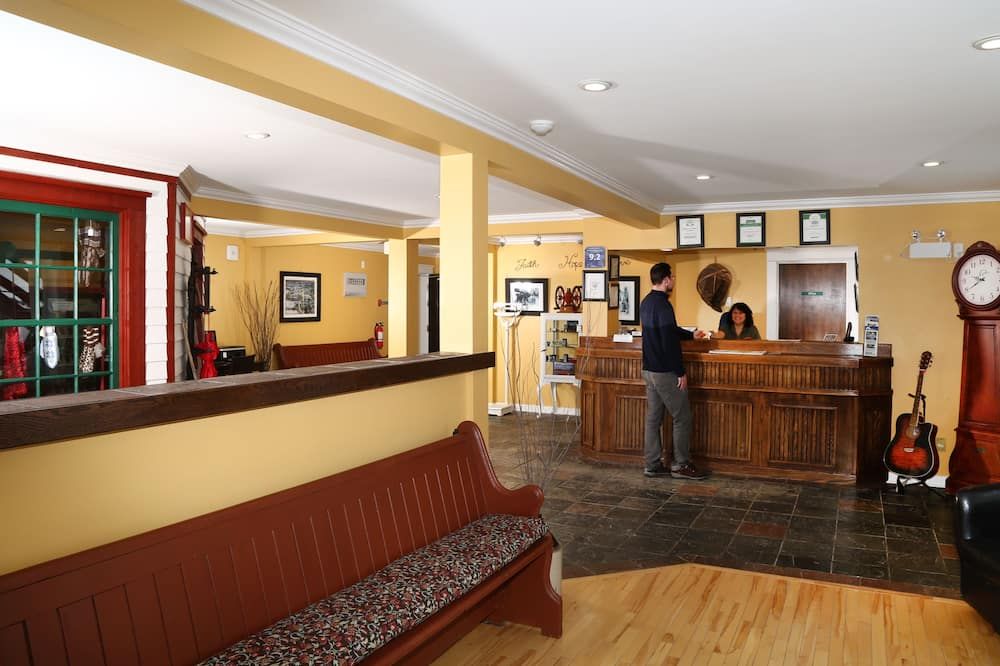 Front desk Photo