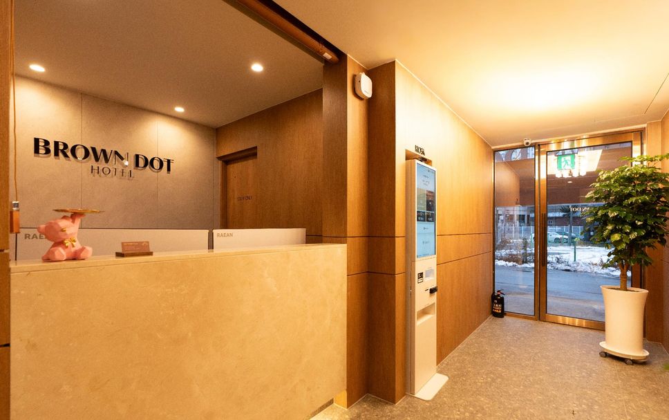 Front desk Photo