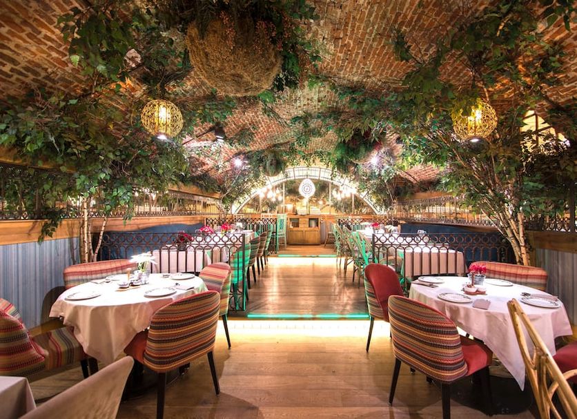 Restaurant Photo