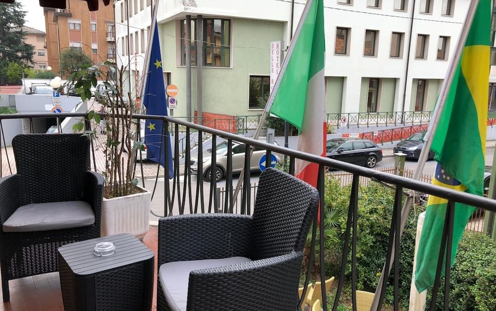 Balcony Photo