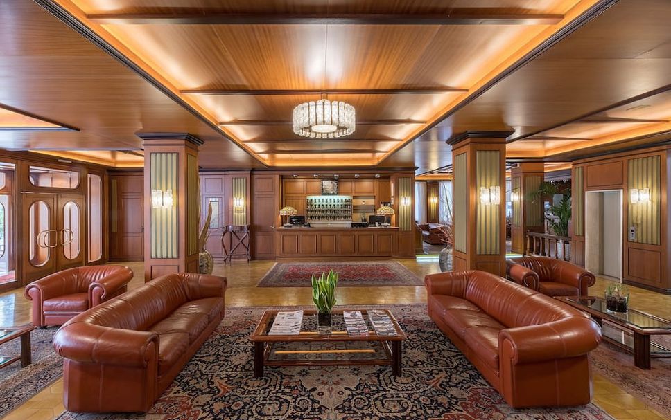 Lounge Photo