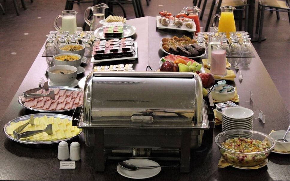 Buffet Photo