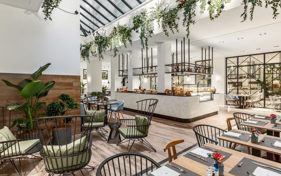 Restaurant Photo