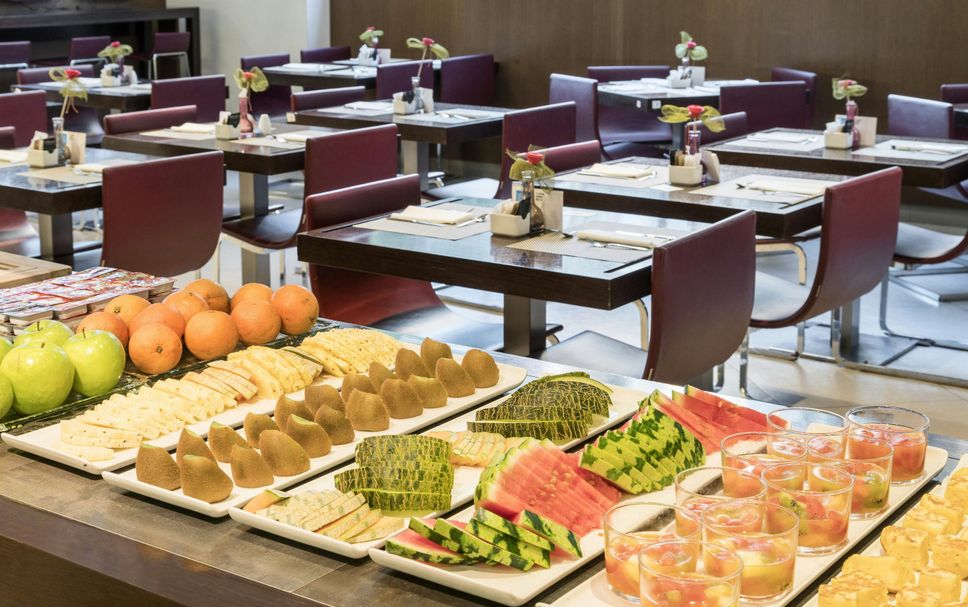 Buffet Photo