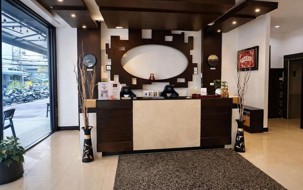 Front desk Photo