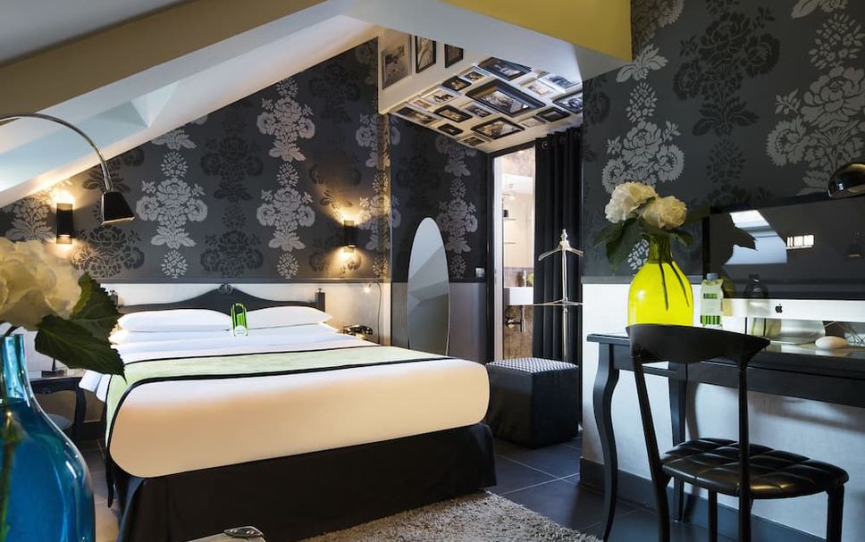 Bedroom Photo
