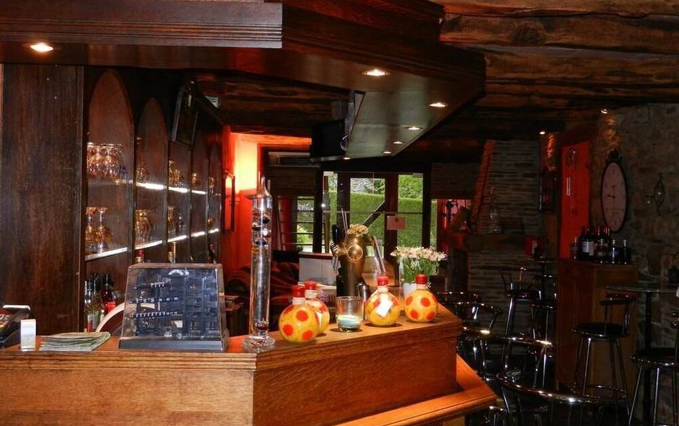 Bar Photo