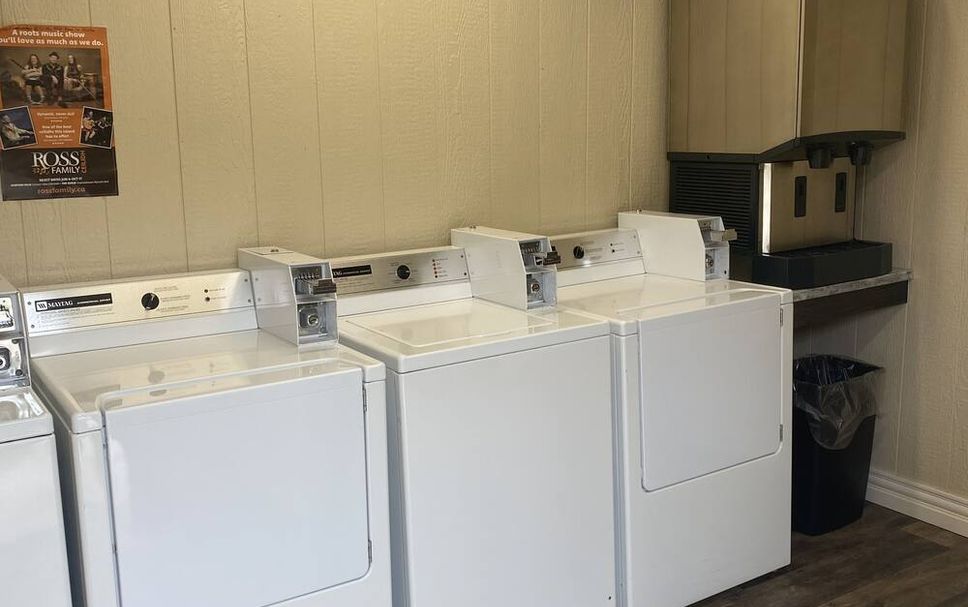 Laundry facility Photo