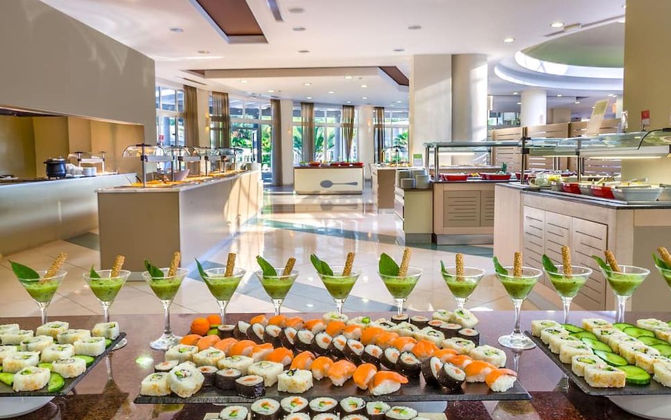 Buffet Photo