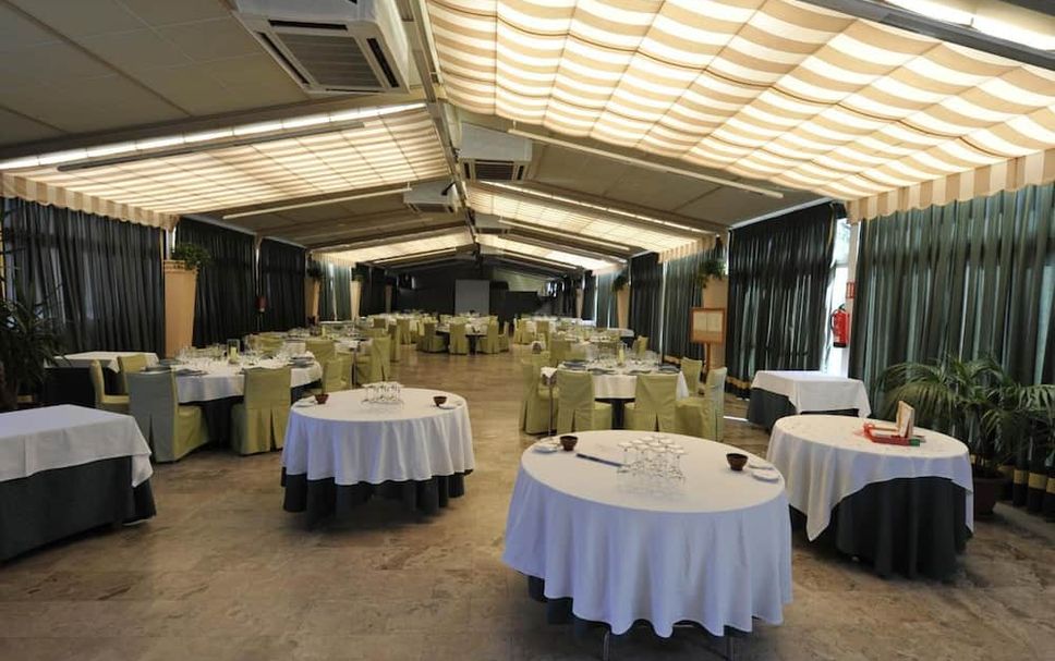 Banquet hall Photo