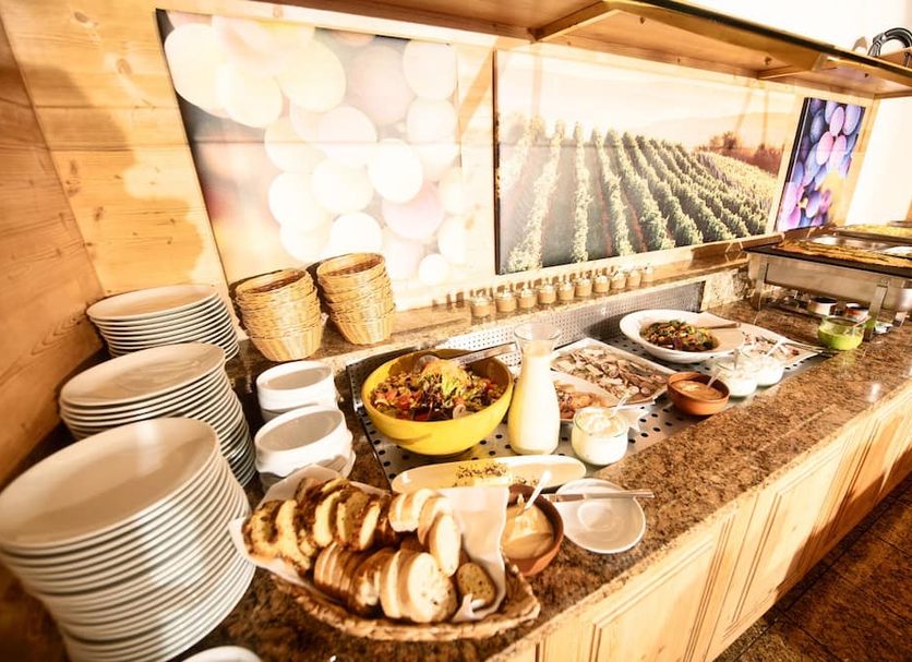 Buffet Photo