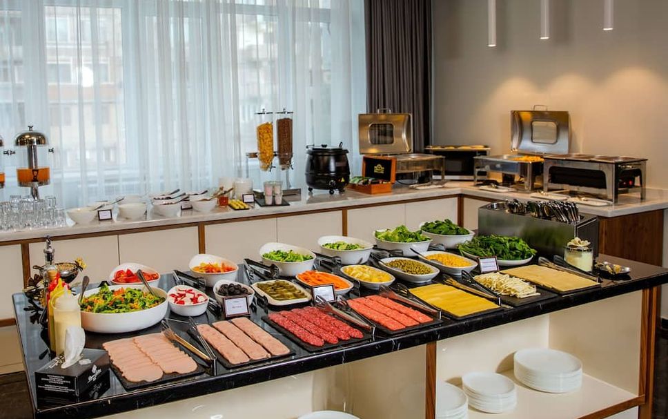 Buffet Photo