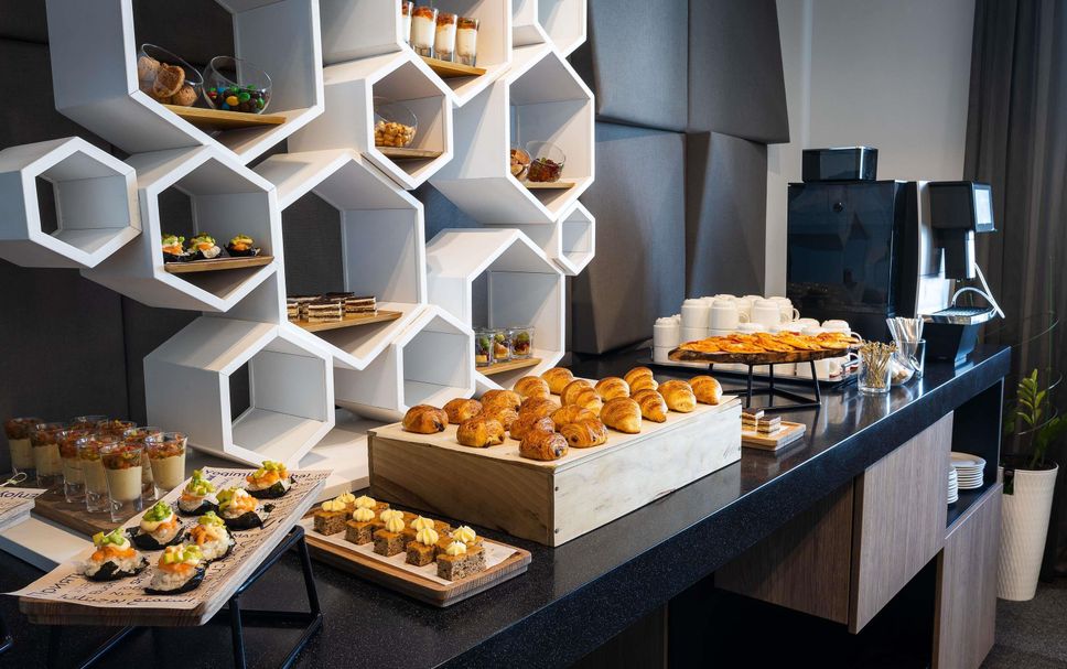 Buffet Photo