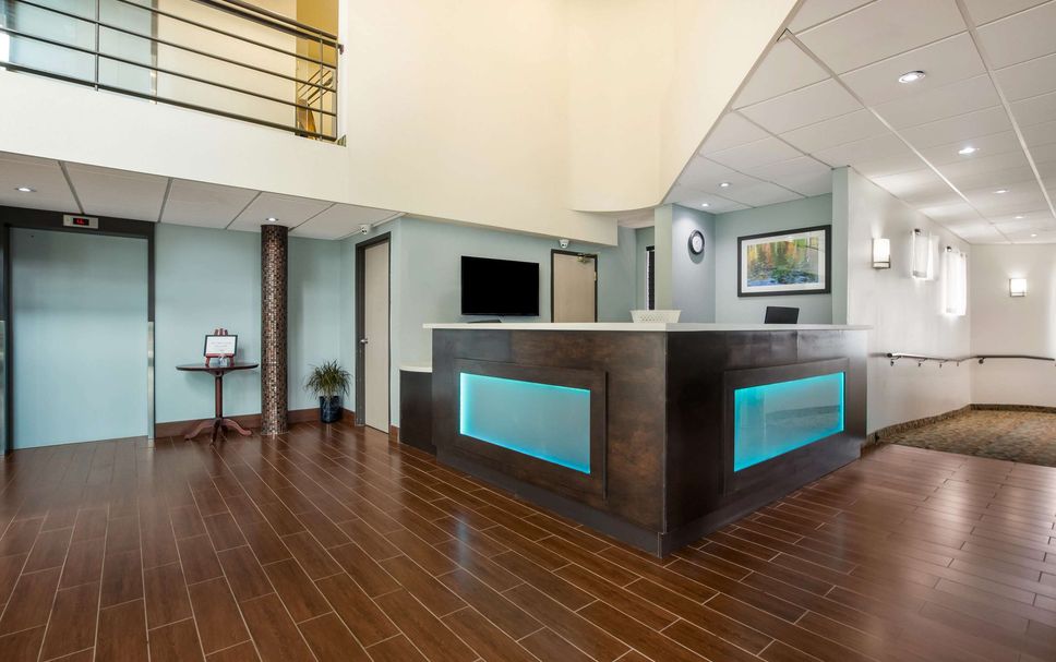 Front desk Photo