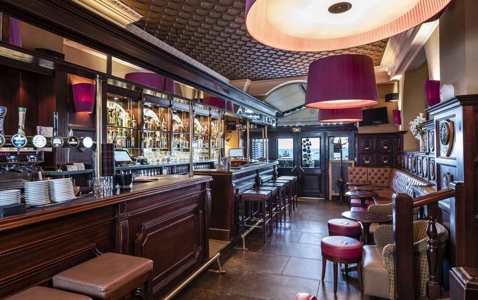 Bar Photo
