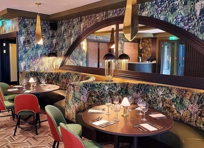 Restaurant Photo