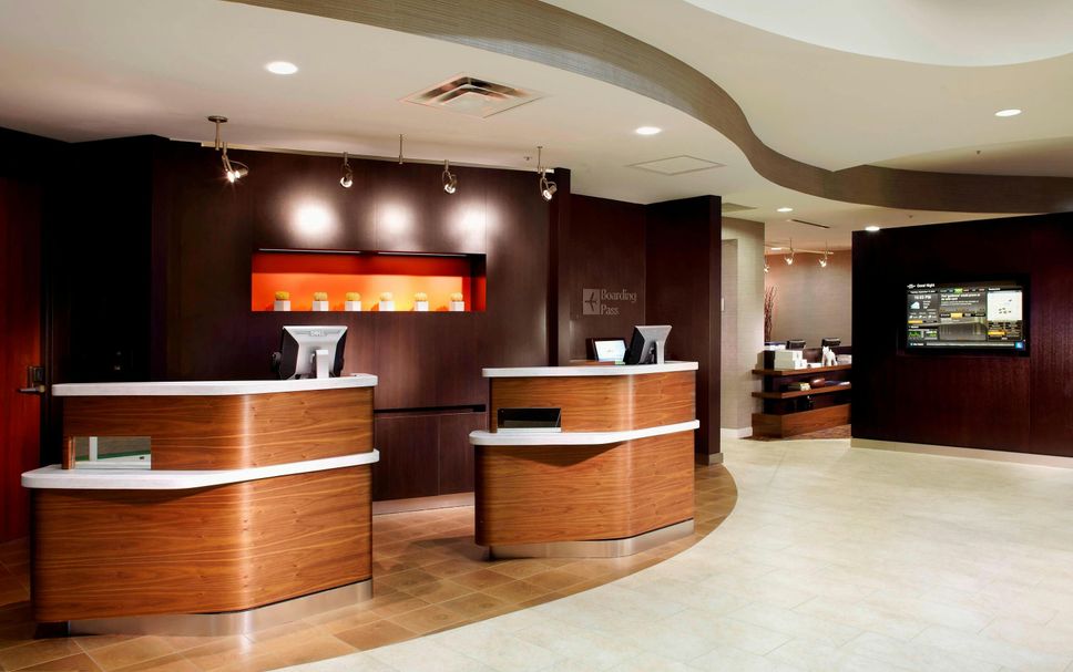 Front desk Photo