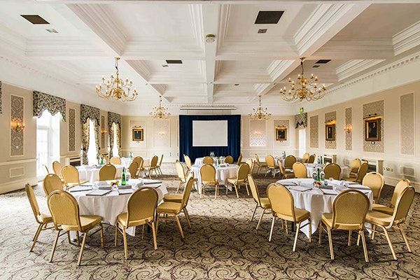 Banquet hall