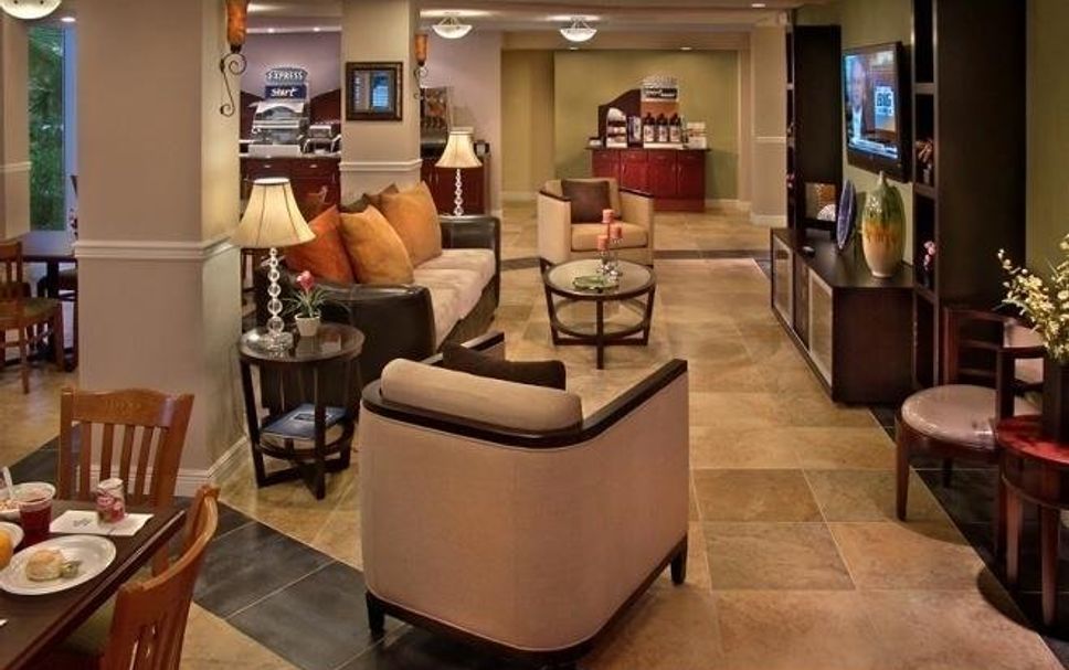 Lounge Photo