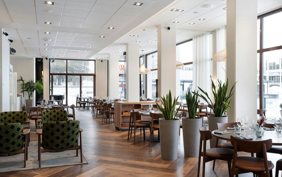 Restaurant Photo
