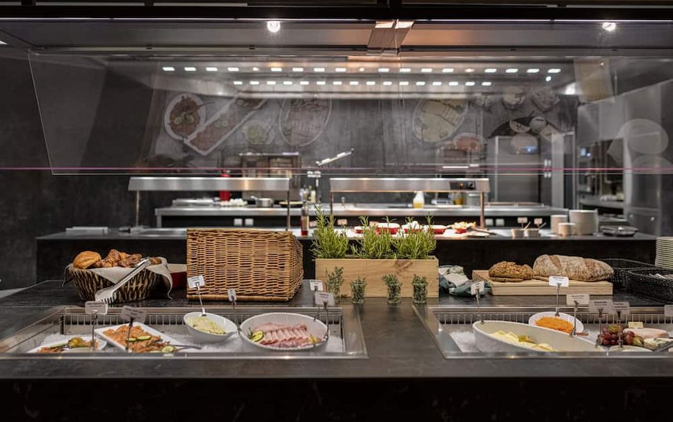 Buffet Photo