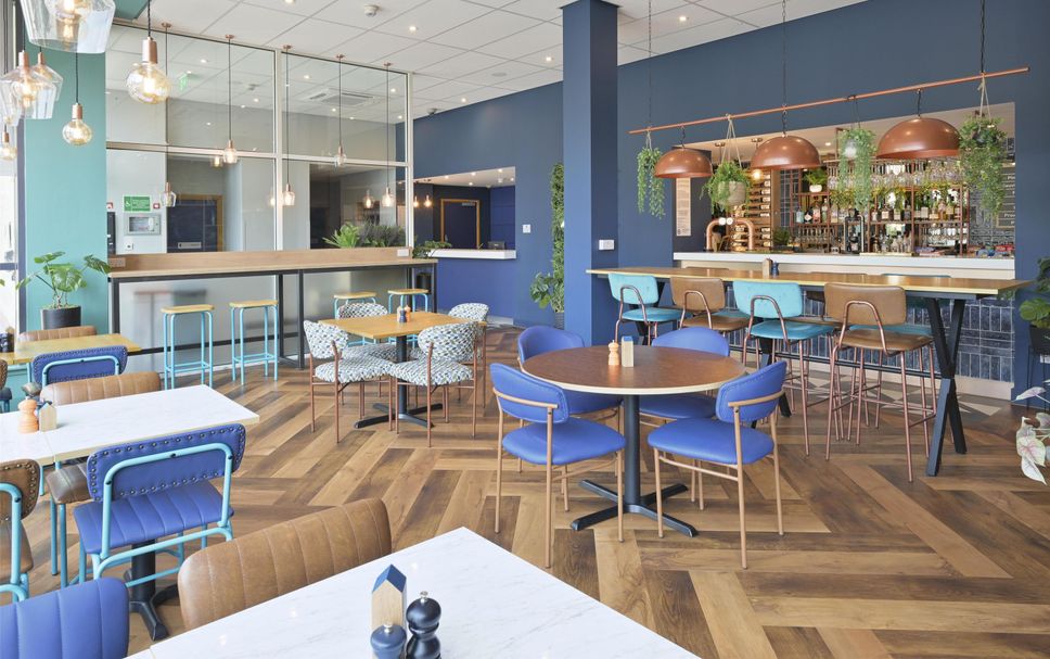 Restaurant Photo