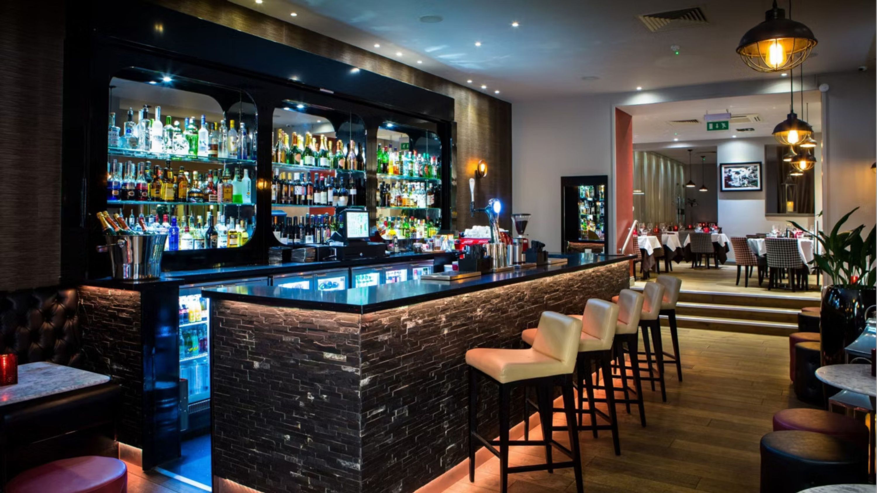Bar Photo