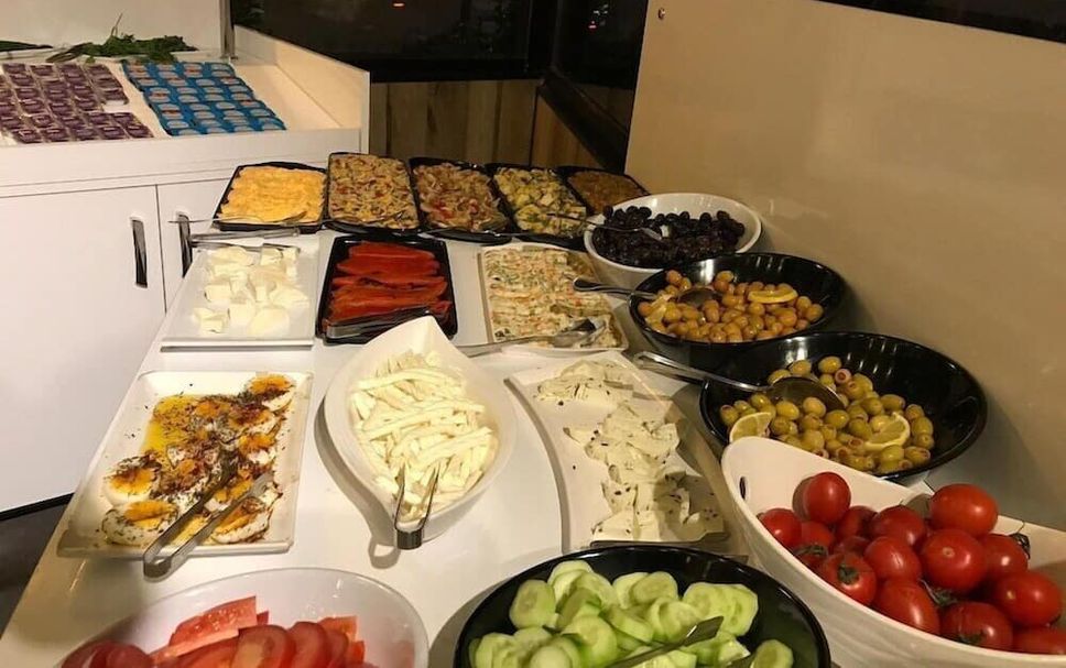 Buffet Photo
