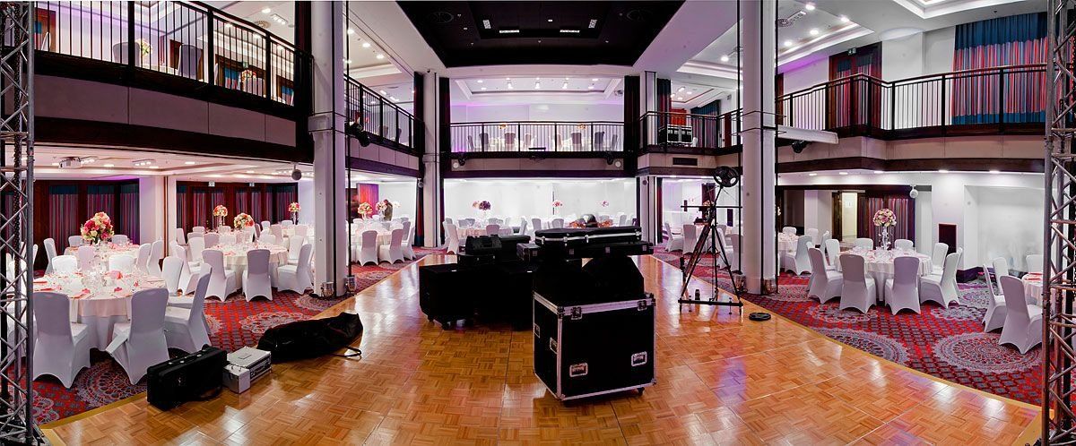 Banquet hall