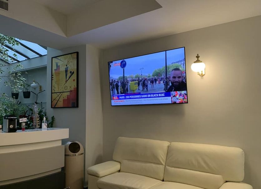 Front desk Photo