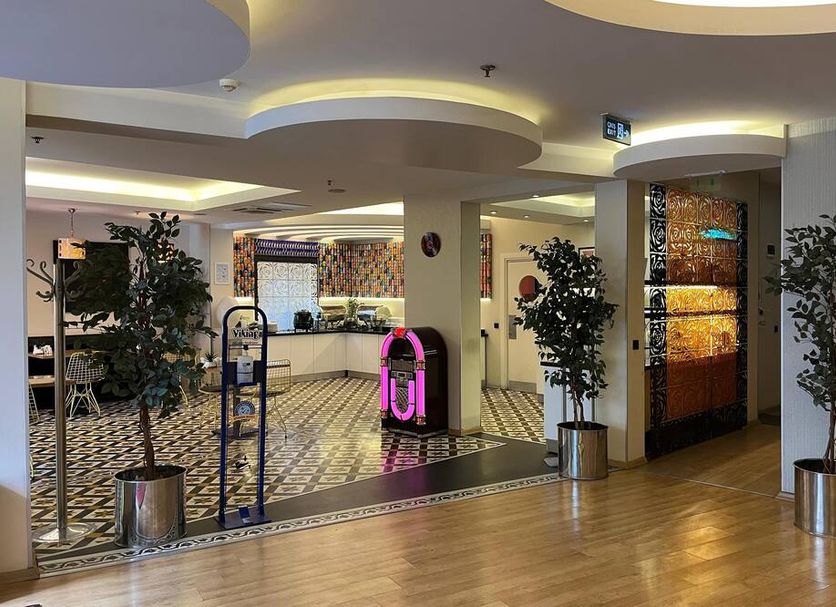 Lobby Photo