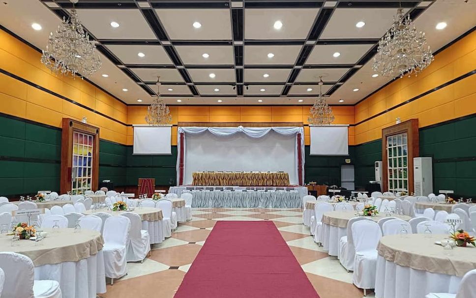 Banquet hall Photo
